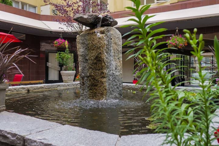 Hotel 64 of 65