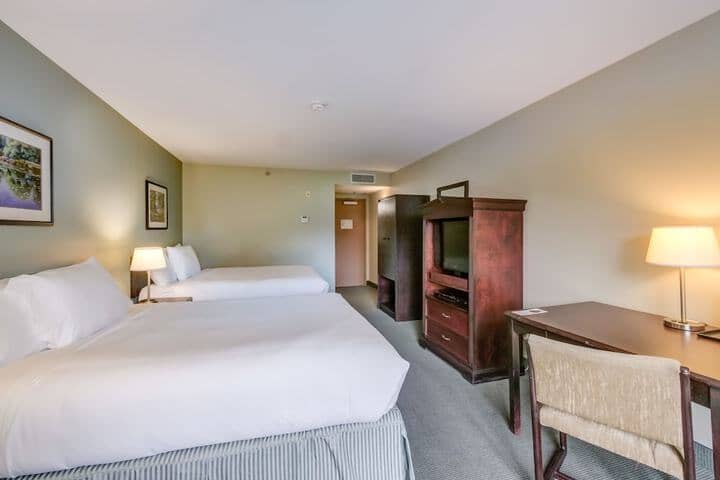 Room 12 of 65