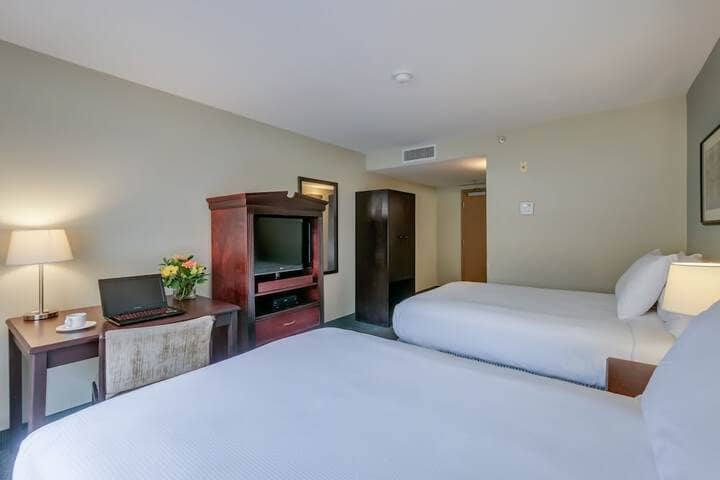 Room 17 of 65